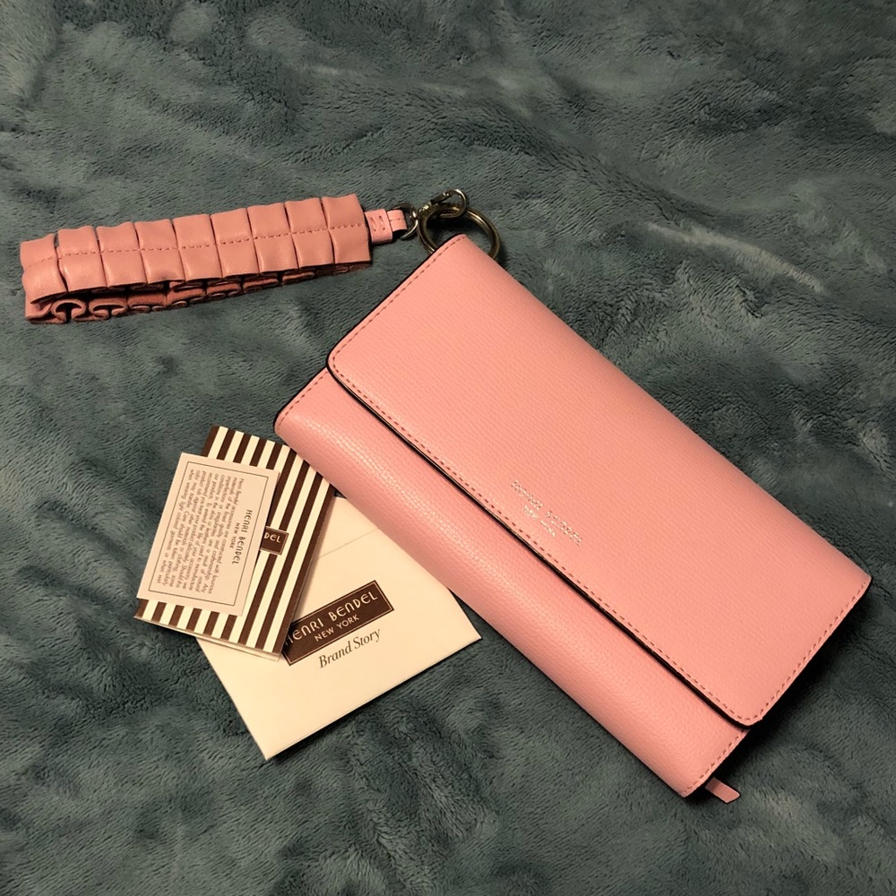 Henri Bendel Uptown our & about organizer wallet